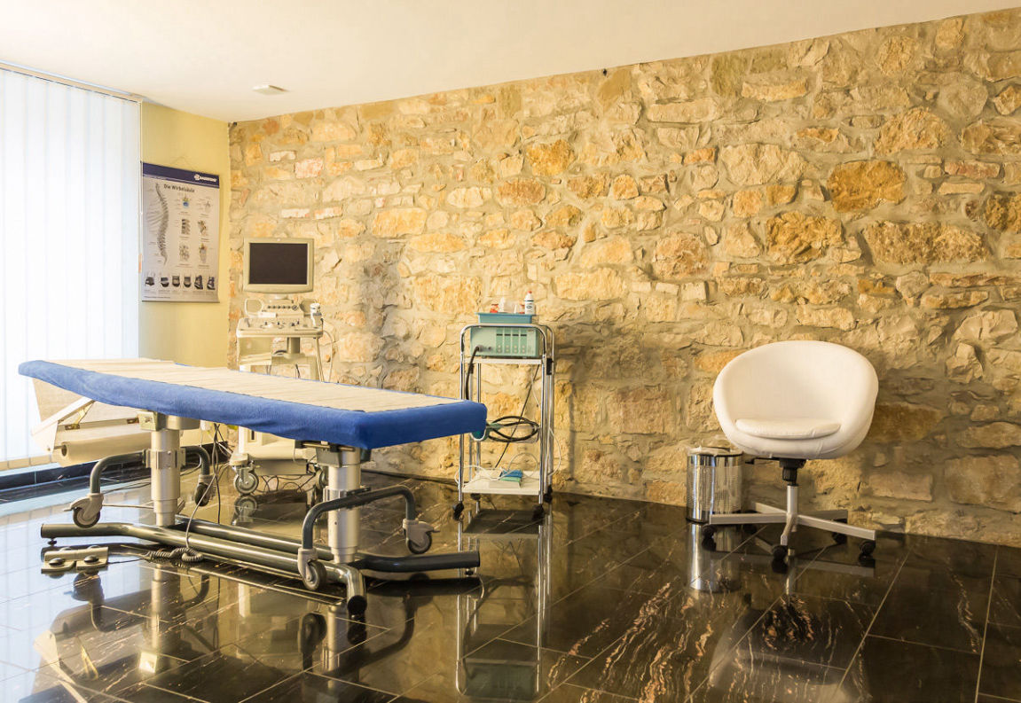 Praxis Behandlungsraum